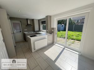 Dining Kitchen- click for photo gallery